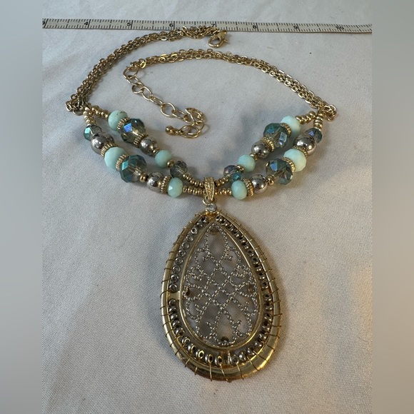 Large goldtone blue bead filigree statement necklace - Picture 4 of 7